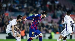 育在国际舞 育在国际舞